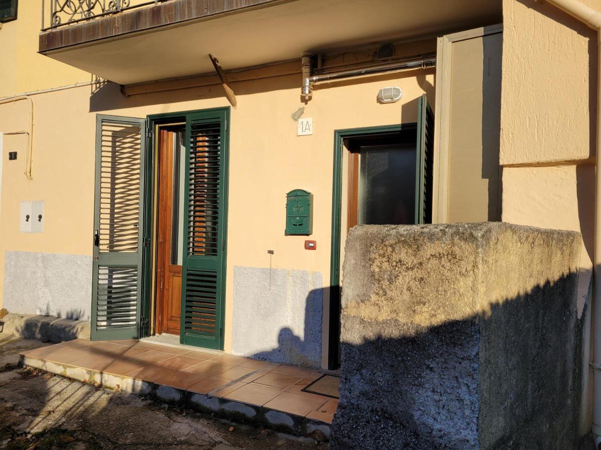 Il Pozzo Apartment Tremezzo Luaran gambar